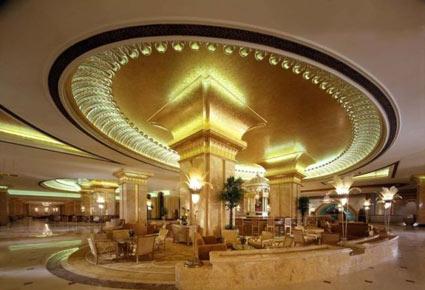 لماذا فندق قصر الإمارات هو خيارك الأمثل؟ 